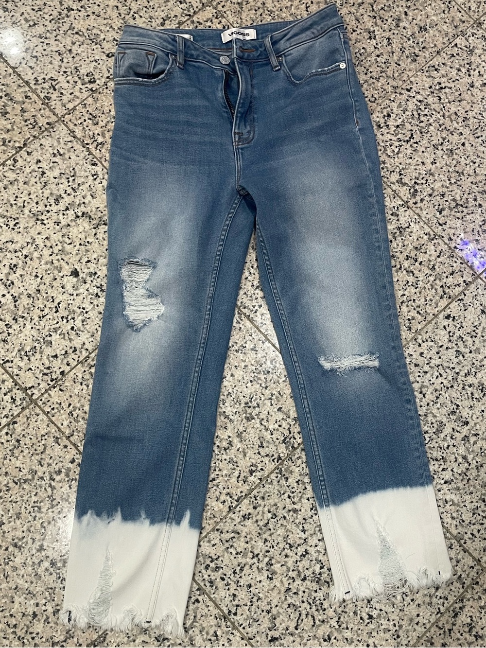 Vigoss Blue Two-Tone Distressed Ankle Jeans